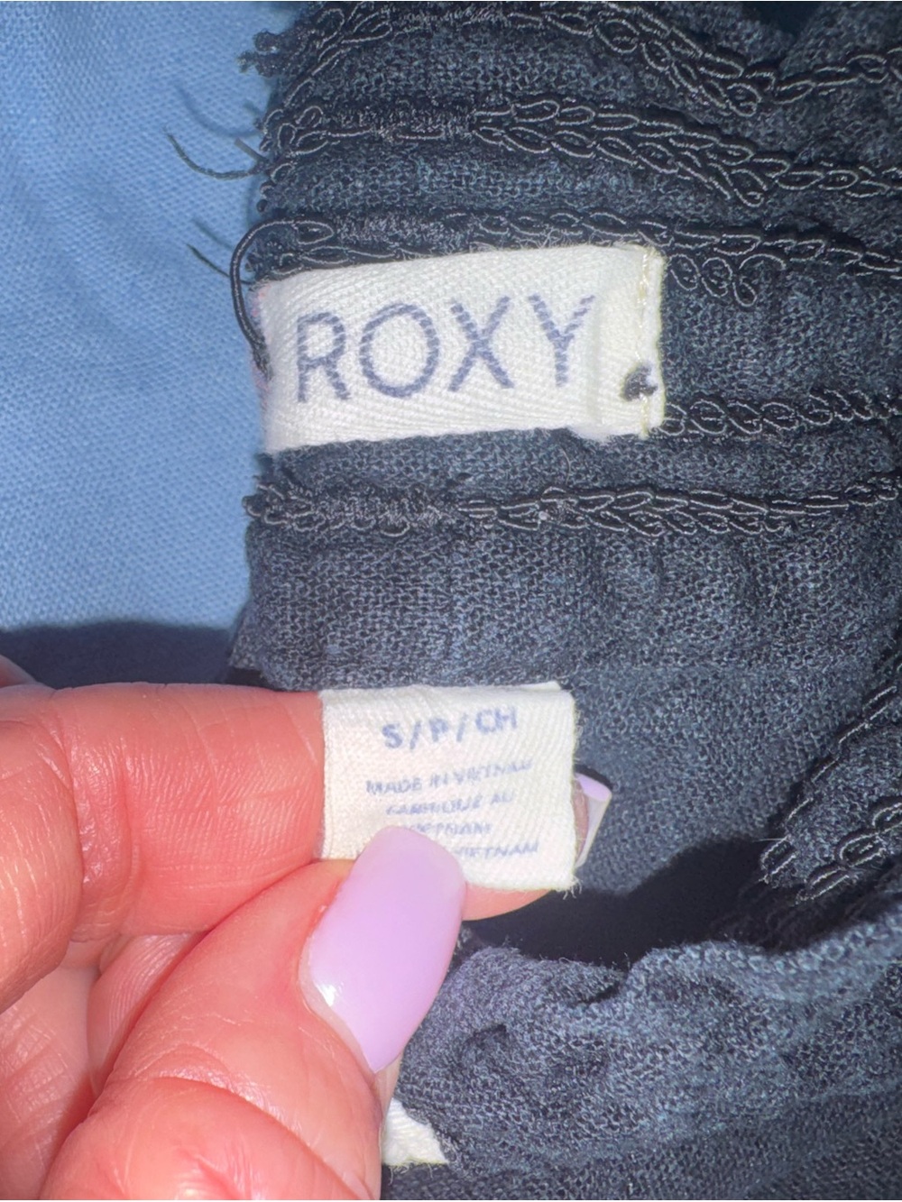 4 pairs of ROXY beachy shorts - Picture 4 of 7